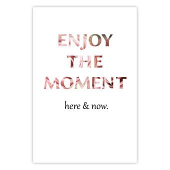 Poster Enjoy the Moment - English text with a pink motif on a white background