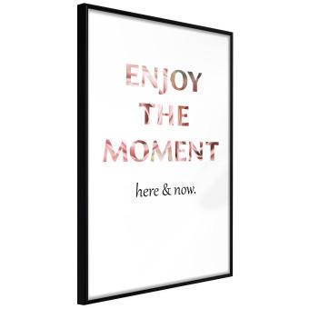 Enjoy the Moment - English text with a pink motif on a white background