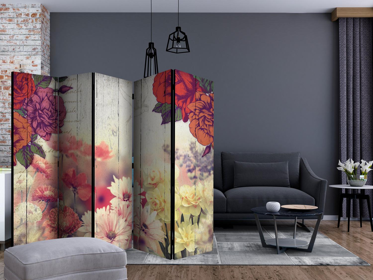 Room Divider Vintage Flowers II - flowers on wooden background with retro-style texts