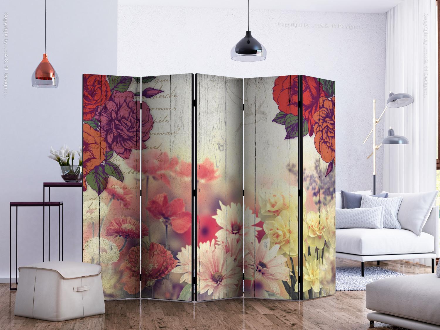 Room Divider Vintage Flowers II - flowers on wooden background with retro-style texts