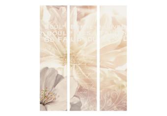 Room Divider Kiss of Delicacy - romantic and fanciful flower composition