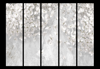 Room Divider Floral Clouds II (5-piece) - Delicate flowers on a concrete background