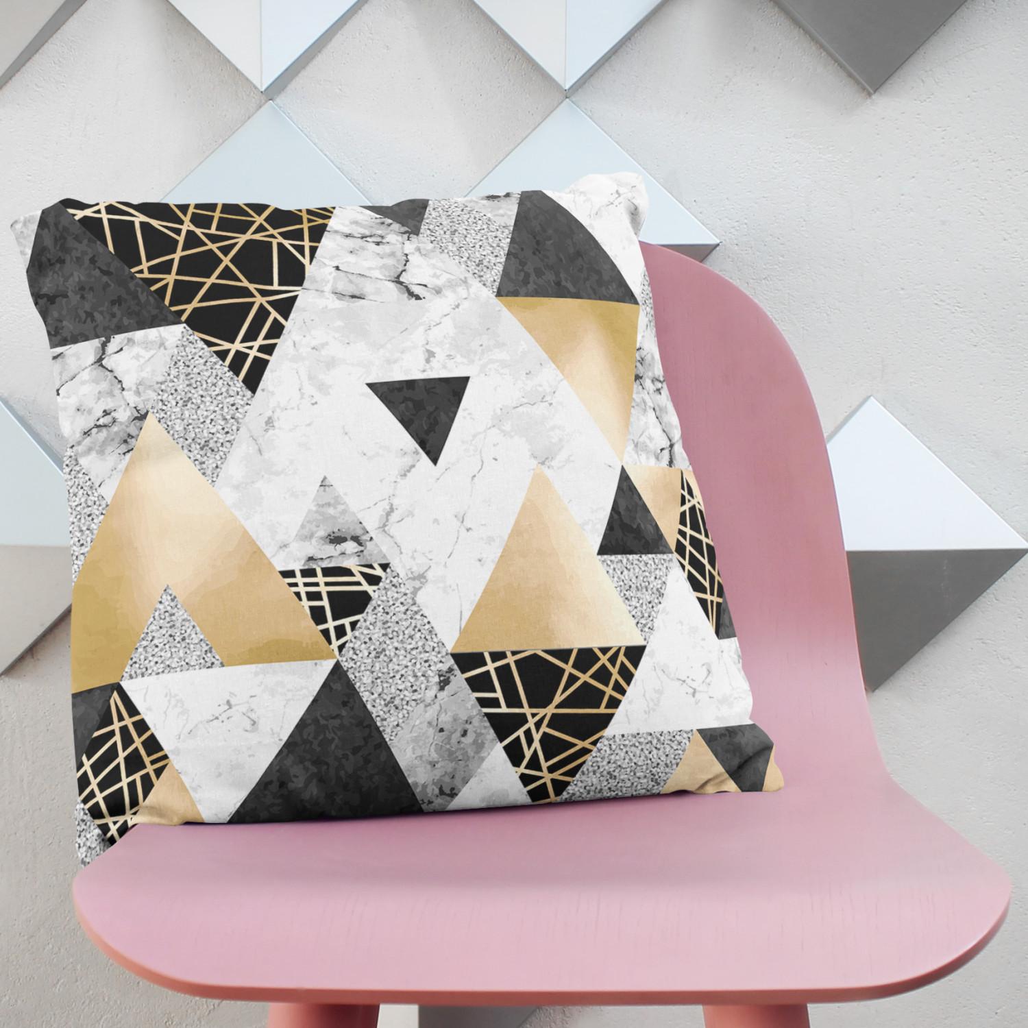 Decorative Microfiber Pillow Elegenat geometry - a minimalist design with imitation marble and gold cushions