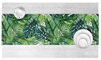 Table Runner Green corner - leaves of various shapes, shown on a white background