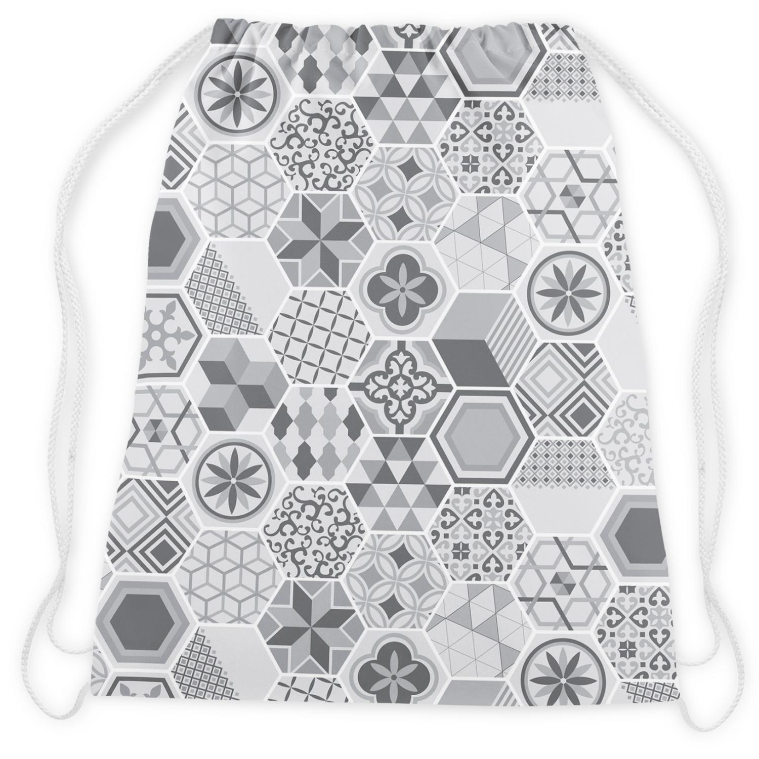 Backpack Ingenious geometry - cubes, polygons and floral motifs