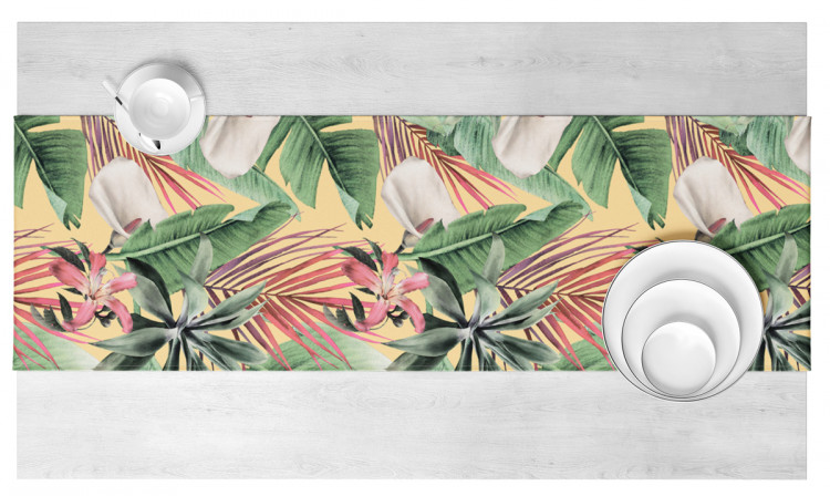 Table Runner Rainforest flora - a floral pattern with white flowers and leaves 147210 additionalImage 5