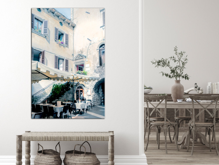Canvas Italian restaurant in an old tenement house - photo of architecture 135850 additionalImage 3