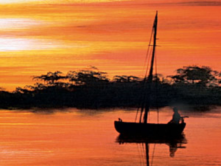 Canvas Sunset of a lonely boat 49617 additionalImage 3