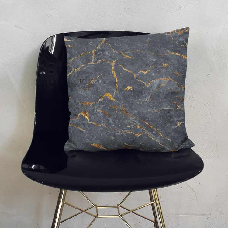 Decorative Microfiber Pillow Cracked magma - graphite imitation stone pattern with golden streaks cushions 146808 additionalImage 3