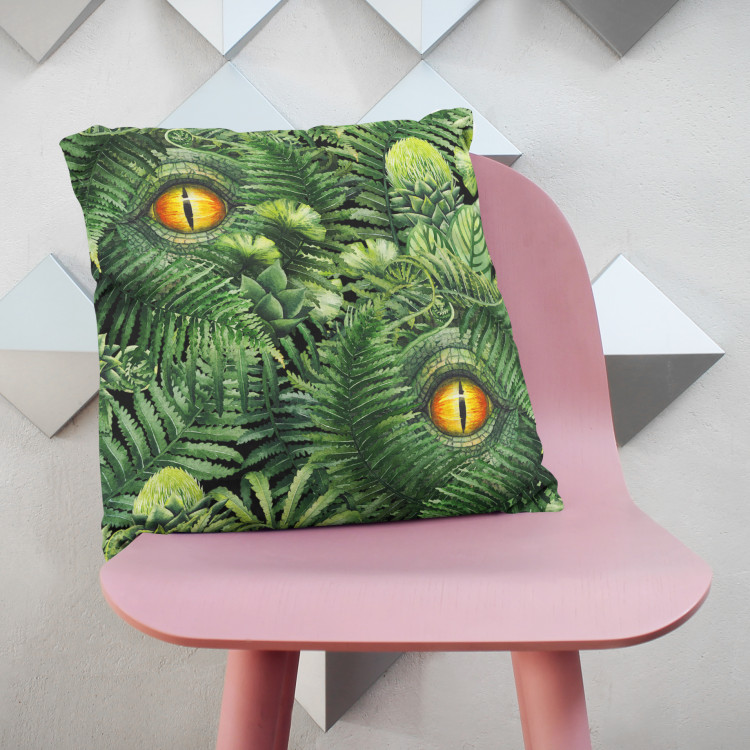 Decorative Microfiber Pillow Wild eye in the midst of greenery - floral motif with fern leaves cushions 146879 additionalImage 2